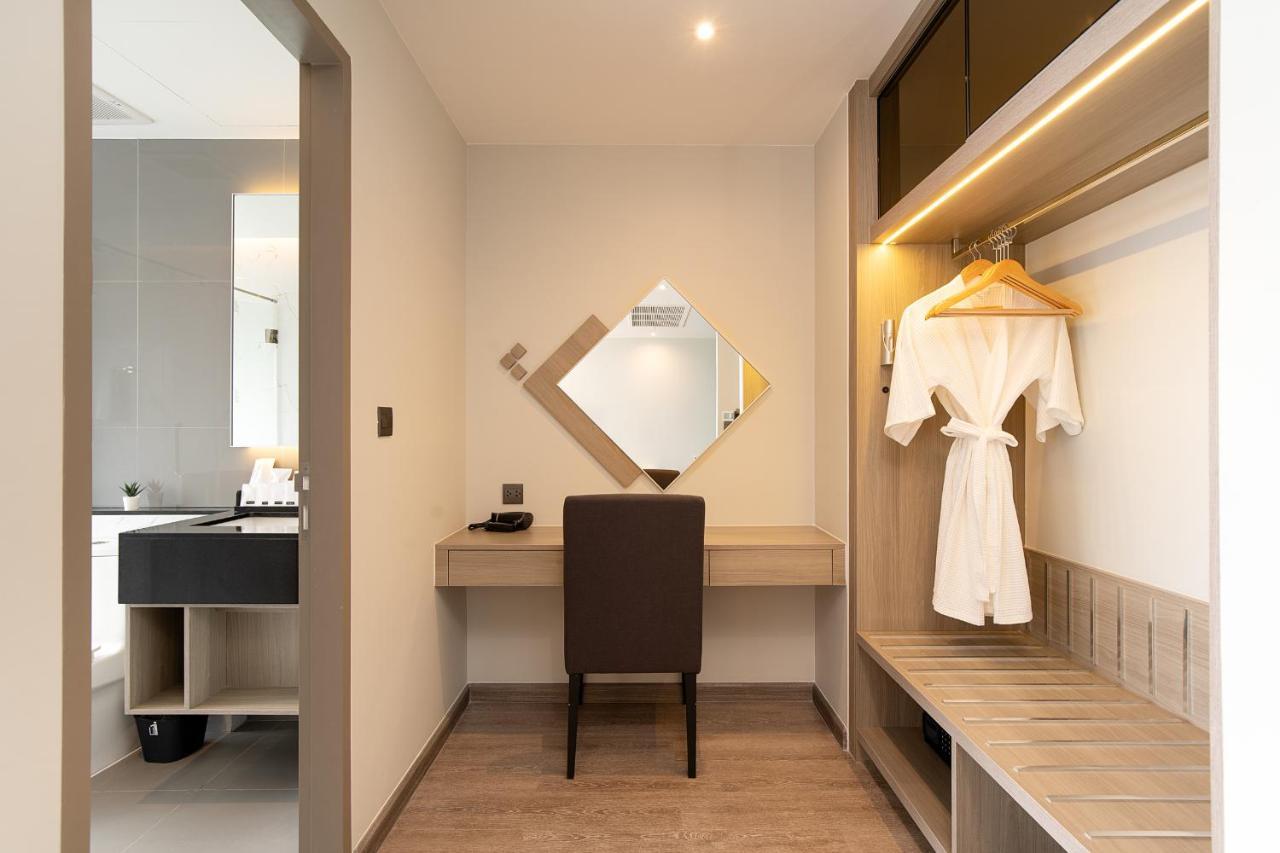Thaya Hotel Bangkok Exteriör bild